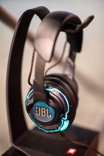JBL QUANTUM ONE
