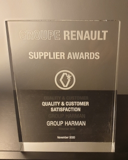 Renault Supplier Award_Trophy