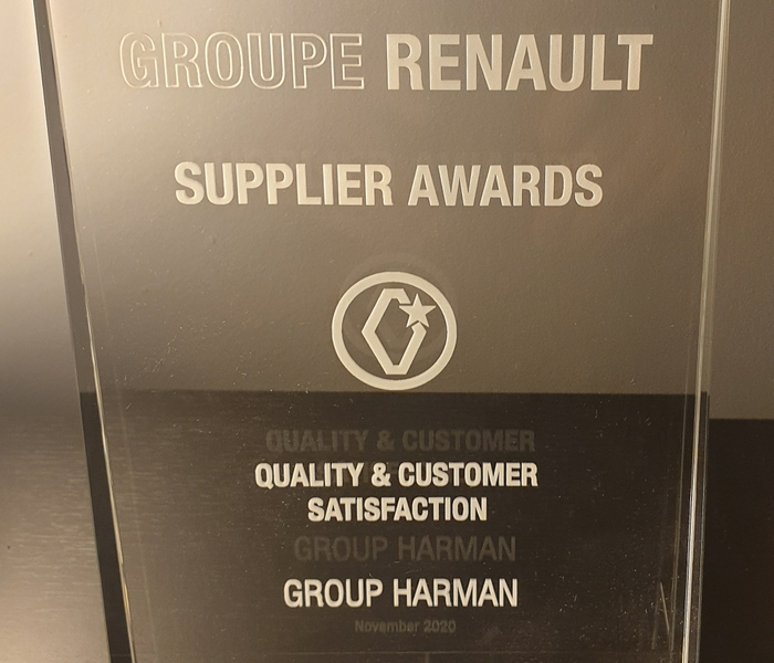 Renault Supplier Award_Trophy