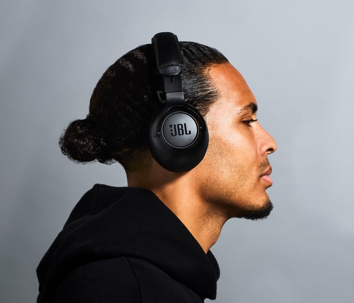 Virgil van Dijk JBL Club