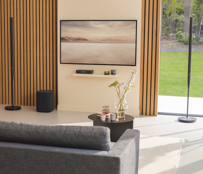 Harman Kardon Radiance 2400_Lifestyle Image