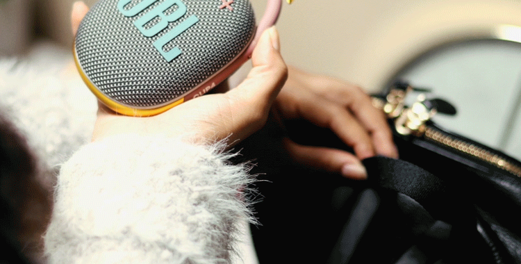 CLIP4_LIFESTYLE GIF_GREY