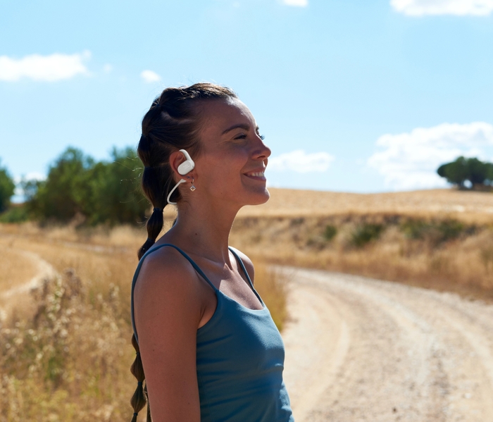 JBL_Soundgear Sense_Lifestyle Image_3