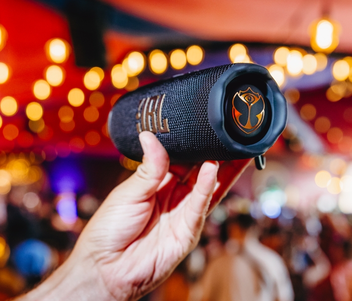 JBL Flip 7 TML special edition