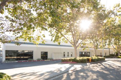 Associated Bank completes $4.7M bridge loan for industrial property in Hayward, Calif. 