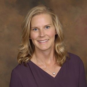Stacy Stecker promoted to director of private banking at Associated Bank