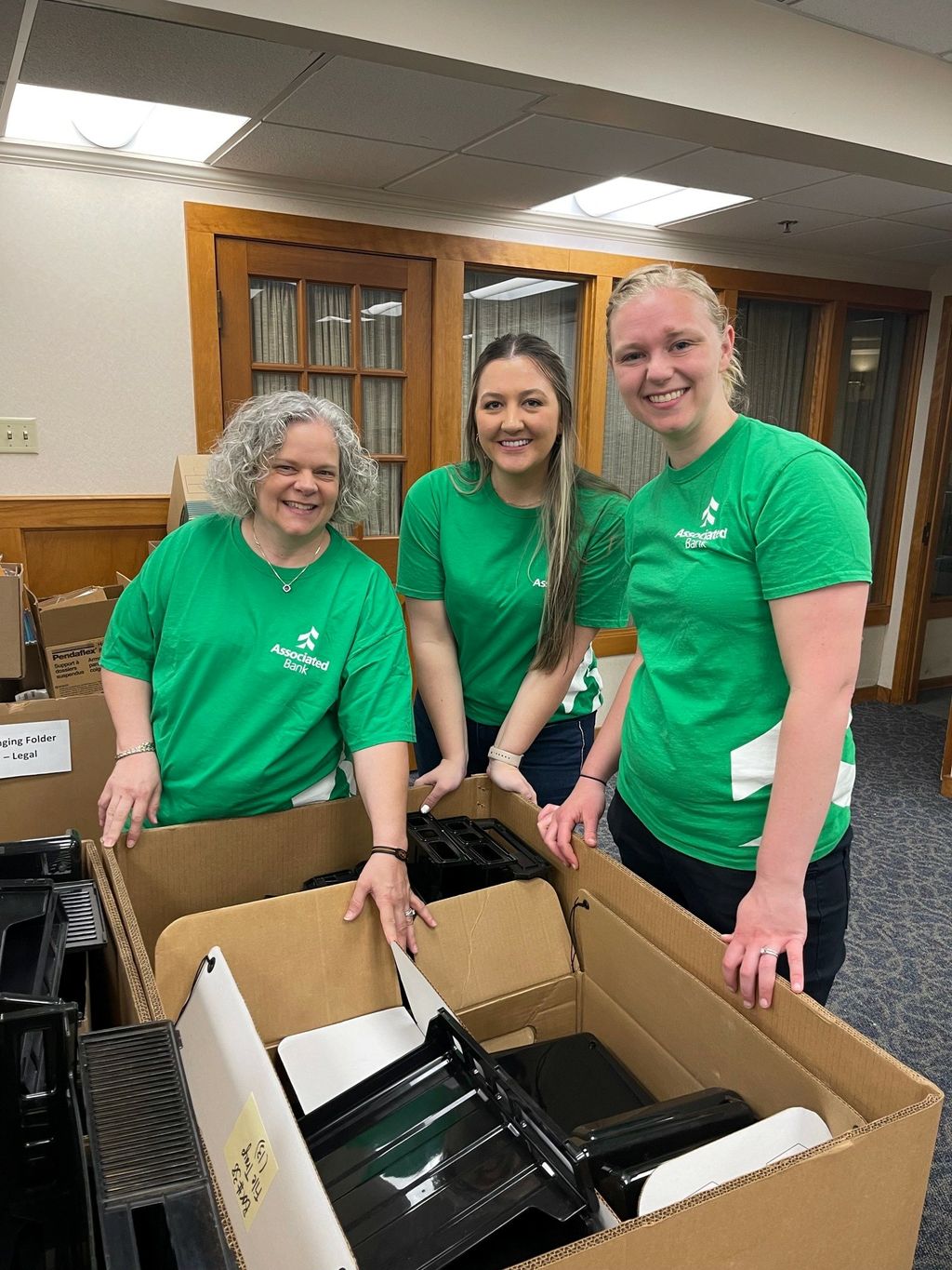 Associated Bank colleagues were onsite to assist with the donations.