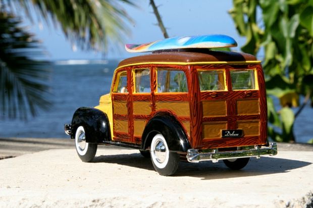 Woody surfboard 1