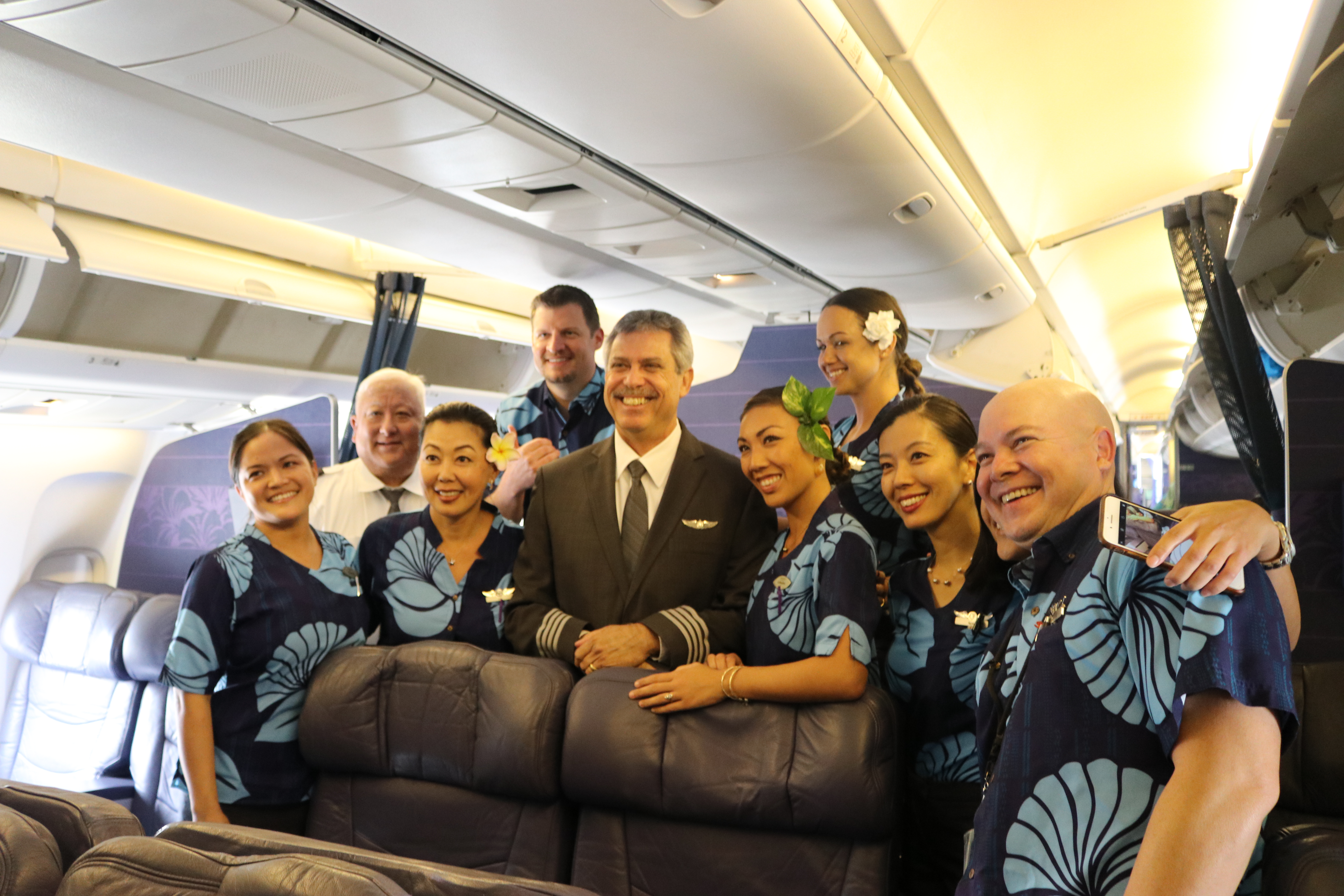 航空機・ヘリコプター Hawaiian Airlines B 767-300ER Hawaiian Airlines Boeing 767-300/300ER – ATCO Repaints