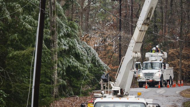 Duke-Energy-Storm-Restoration04
