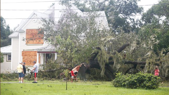 Duke Energy suspends late payment charges, estimated bills and disconnections during Florida storm restoration