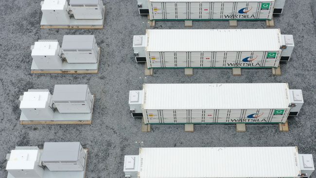 Duke Energy Florida announces three new battery storage sites, including special needs shelter and first pairing with utility solar 
