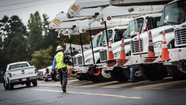 Duke Energy Florida readies for approaching storm Nicole with nearly 5,000 workers from across the country