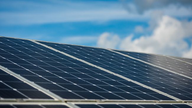 Duke Energy explores innovative technologies in Florida, begins construction on floating solar pilot at its Hines Energy Complex