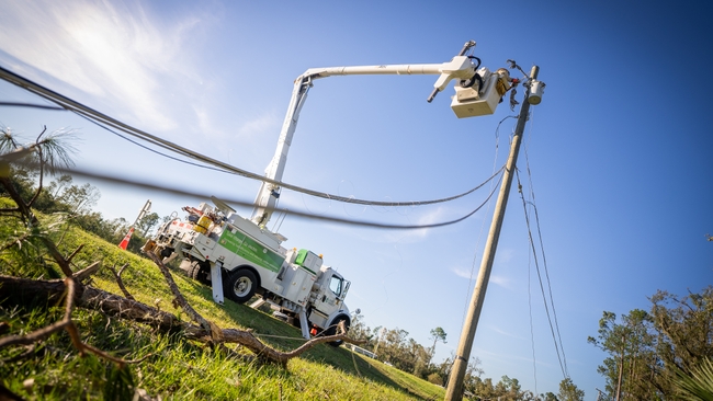 Duke Energy insta a los clientes a prepararse para fuertes vientos destructivos y posibles tornados en las Carolinas