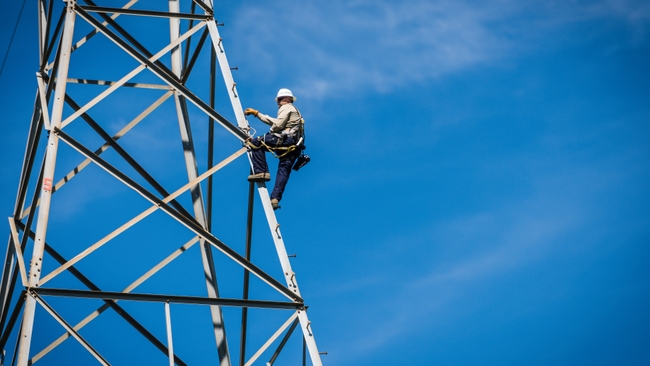 Duke Energy honors lineworkers who help strengthen grid, restore power