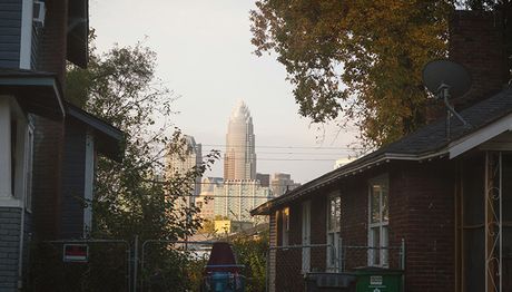 01-Lockwood-700