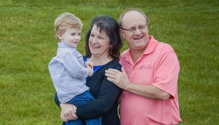 NancyJerryElliot_700x400