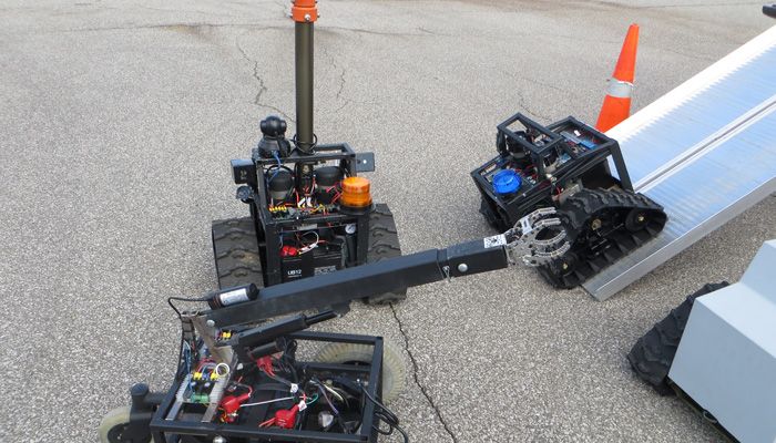 ThreeRobots_700x400