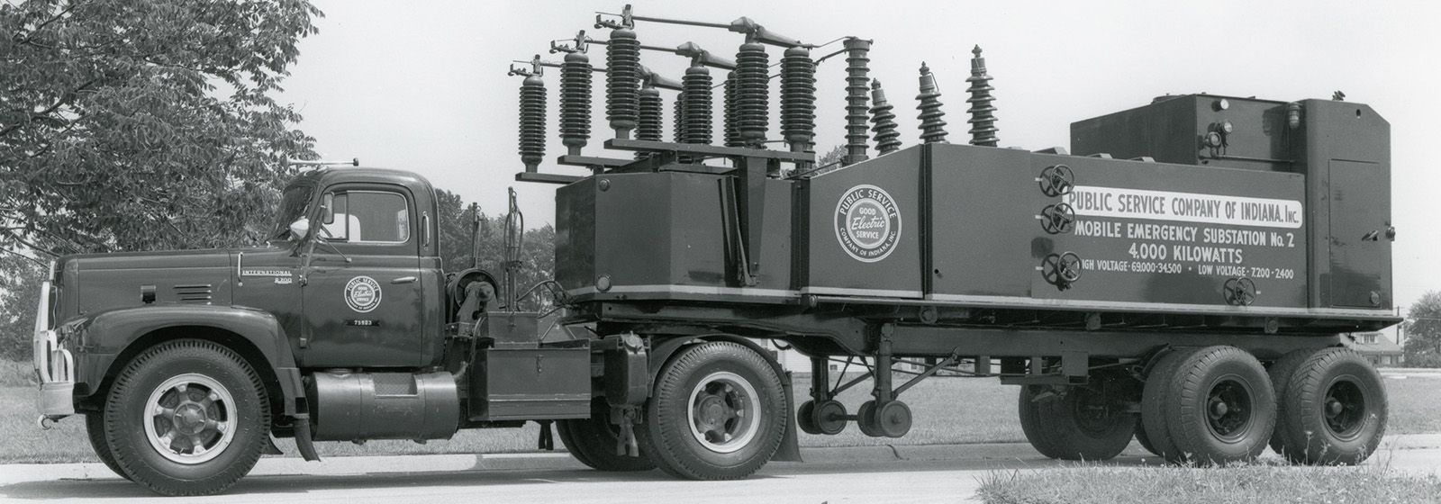 Retro photos: Little boys and big trucks