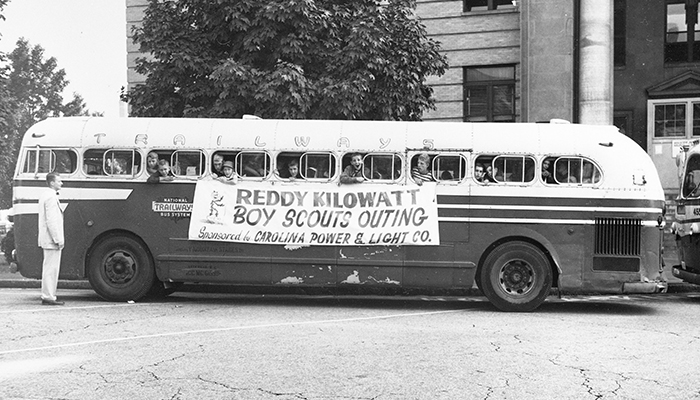 cpl 179 Scouts Bus