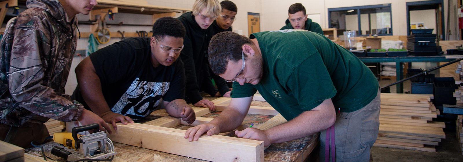 For hurricane victims, students help build hope