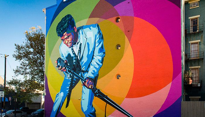 06-Mural-700_400