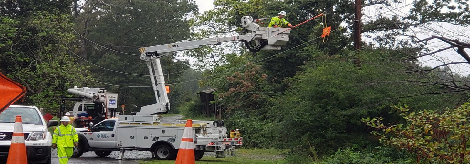 Thousands work to restore power after Hurricane Florence