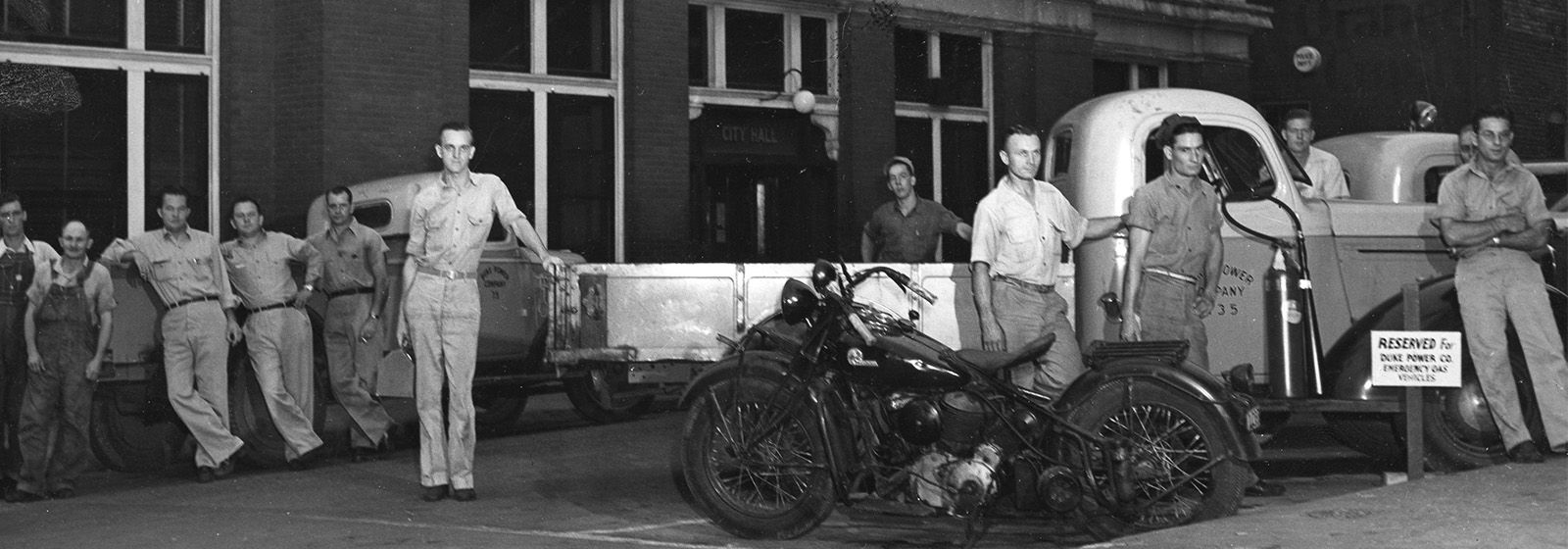 Retro photos: Street scenes