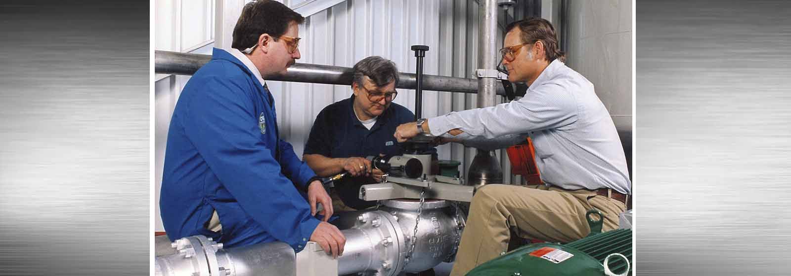 Retro photos: It's all about the teamwork