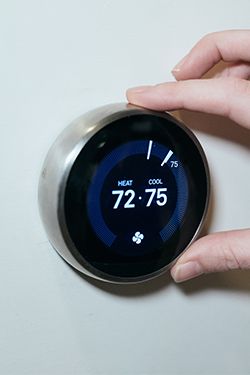 Manage your thermostat and save