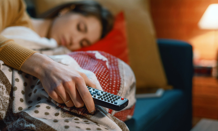 2022-0427-ee-habits-tv