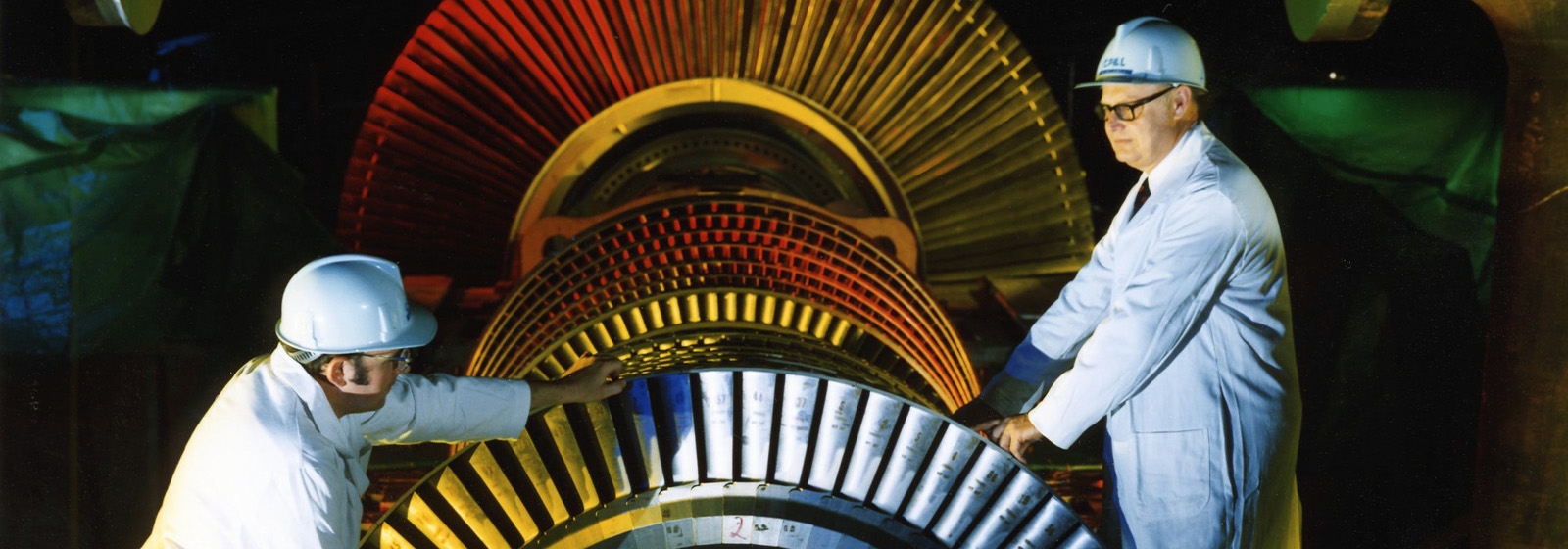 Retro photos: Turbines go round and round