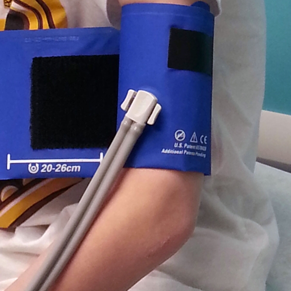 Blood+pressure+cuff+on+child