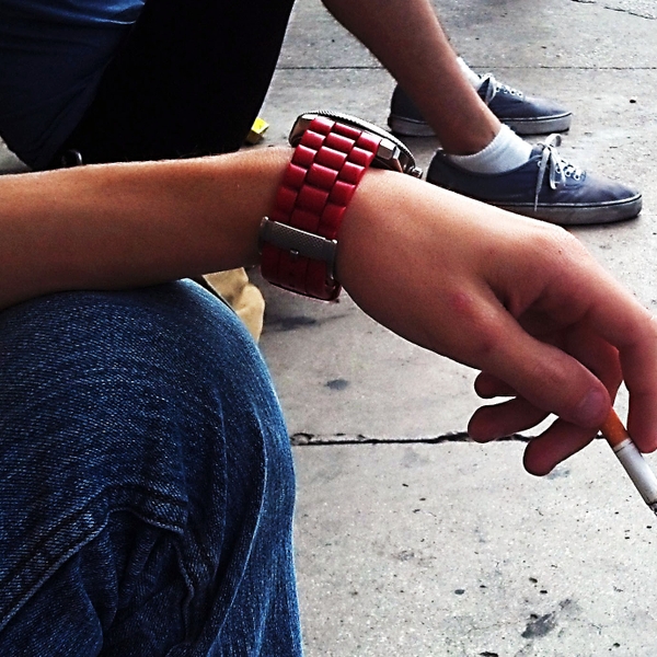 Hand+holding+cigarette