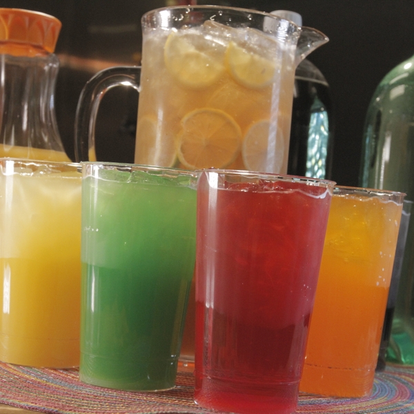 Orange+juice%2C+sports+drinks%2C+iced+tea%2C+and+soda