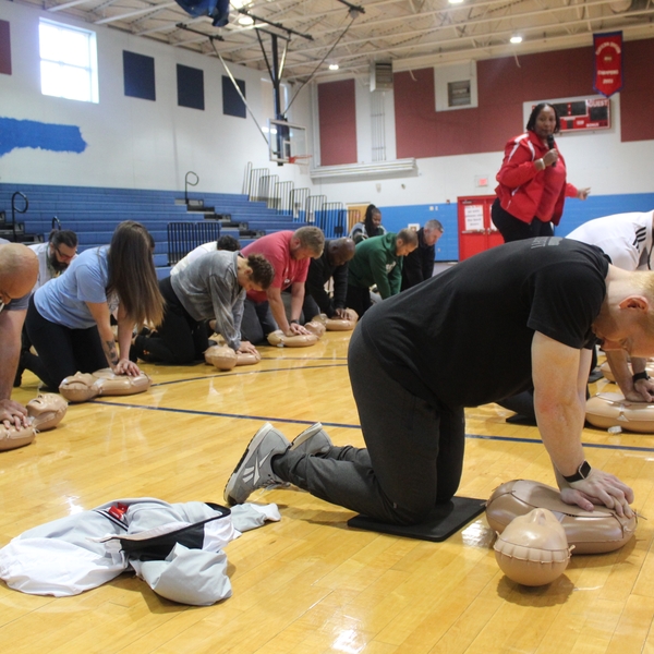 Hands-Only+CPR+training+at+Brick+Church+Middle+School+in+Nashville