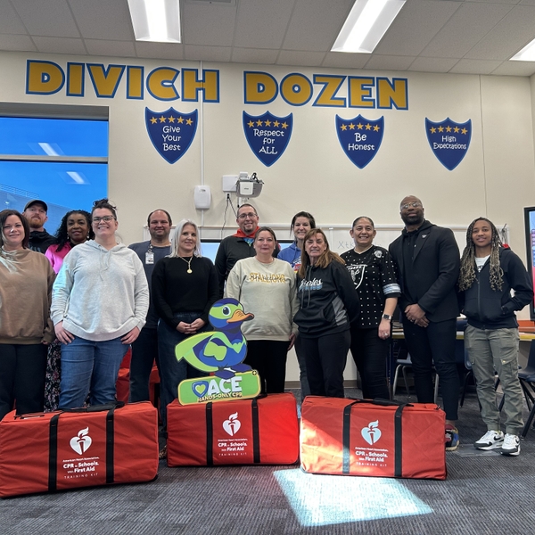 Group+photo+of+CPR+and+AED+training+participants
