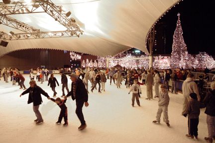 CROWN CENTER ICE TERRACE