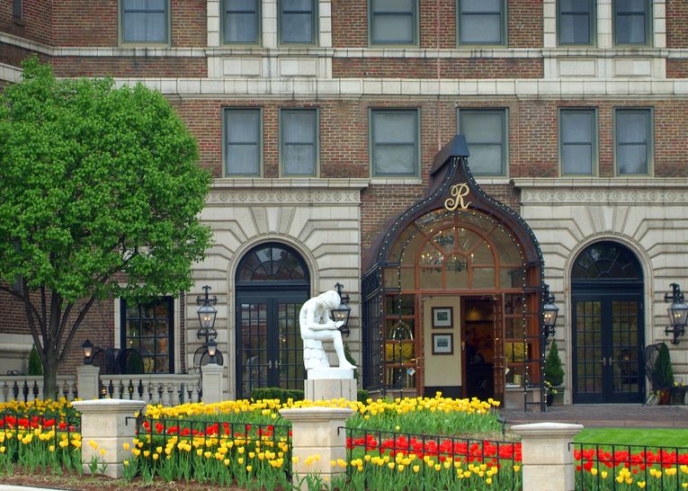 Raphael Hotel