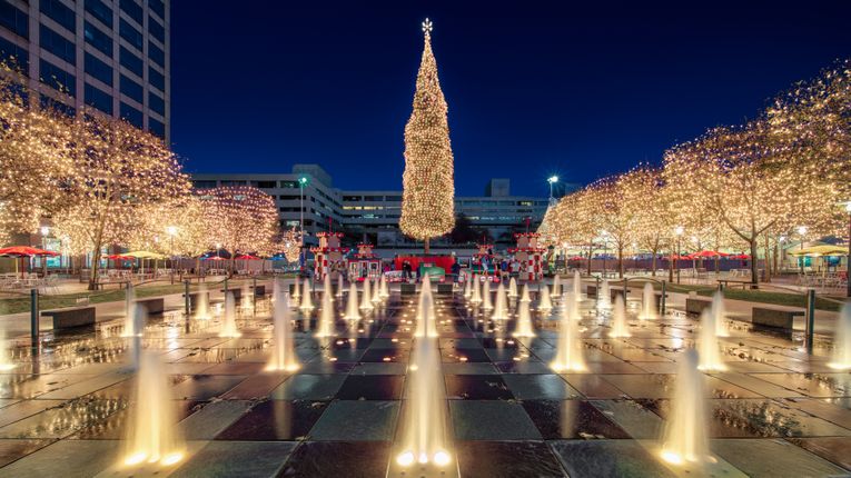 Crown Center Holiday - Mayor's Christmas Tree