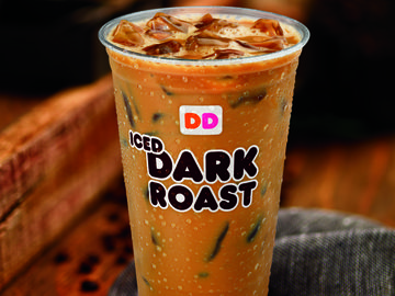 Iced_Dark_Roast_Lifestyle_Hi