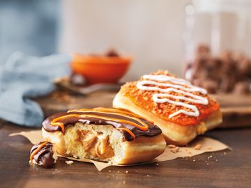 SWEET FALL HARVEST FOR DONUT LOVERS: DUNKIN’ DONUTS INTRODUCES NEW REESE’S PEANUT BUTTER SQUARES AND PUMPKIN CHEESECAKE SQUARES