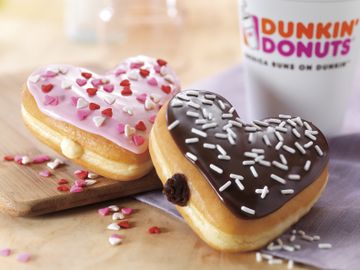 SWEET AND EASY WAYS TO CELEBRATE VALENTINE’S DAY  AT DUNKIN’ DONUTS