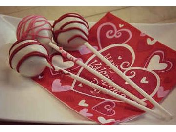 Culinary Corner: 3-Ingredient Chocolate-Covered Munchkins® Pops! Culinary Corner: 3-Ingredient Chocolate-Covered Munchkins® Pops!