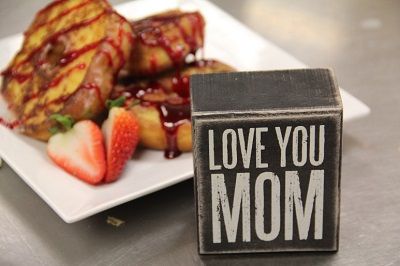 Four Dunkin’ Inspired Gifts that Will Keep Mom Runnin’ this Mother’s Day