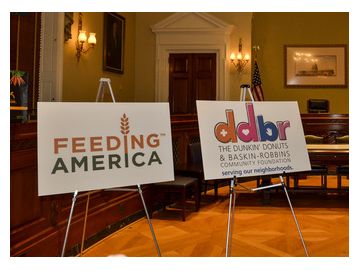 Dunkin' Donuts & Baskin-Robbins Community Foundation Partners with Feeding America Dunkin' Donuts & Baskin-Robbins Community Foundation Partners with Feeding America