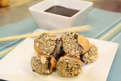 Chef’s Corner: Celebrate National S’mores Day with S’mores Munchkins® Donut Hole Treats FonDDue