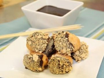 Chef’s Corner: Celebrate National S’mores Day with S’mores Munchkins® Donut Hole Treats FonDDue