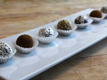 Chef’s Corner: No-Bake Peppermint Mocha Latte Truffles Chef’s Corner: No-Bake Peppermint Mocha Latte Truffles